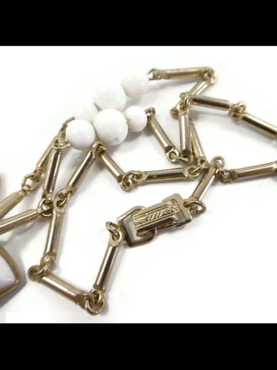Dirty Fabulous — Stunning 1950s Milk Glass Brooch, necklace  Vintage 50’s milk glass Gold-Tone White Floral Pendant Necklace - Women Jewelry